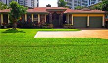 213 HOLIDAY DR Hallandale, FL 33009