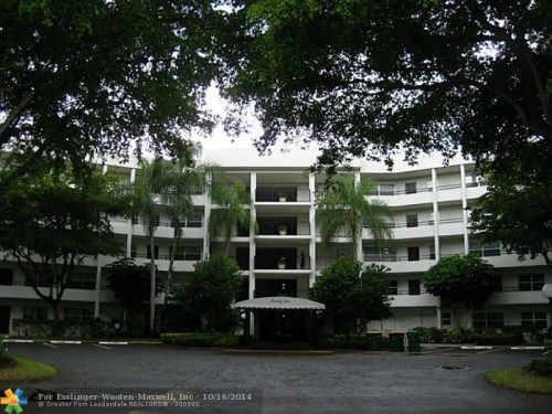 3980 OAKS CLUBHOUSE DR # 201, Pompano Beach, FL 33069
