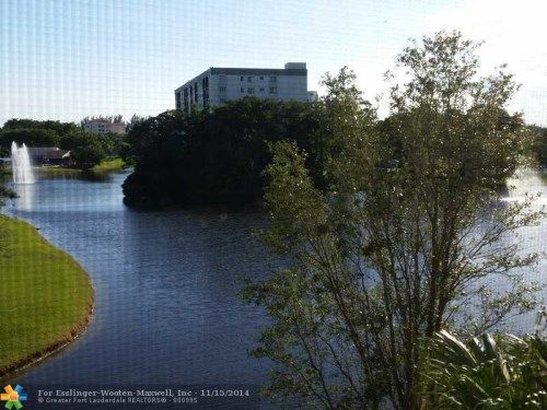 2238 N Cypress Bend Dr # 402, Pompano Beach, FL 33069