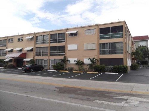 2301 NE 14 ST # 105-E, Pompano Beach, FL 33062