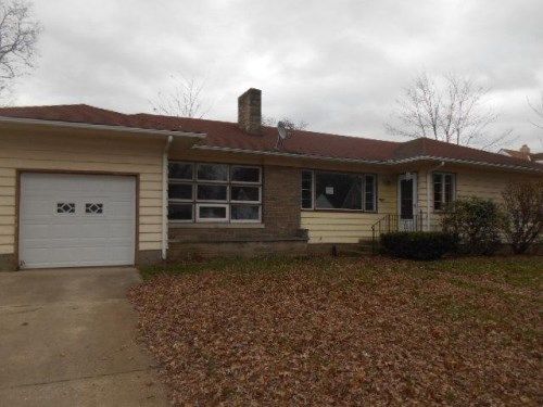 1215 Chelsea Ave, Erie, PA 16505