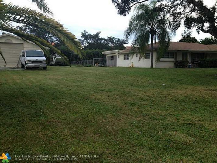 5351 NW 77TH CT, Pompano Beach, FL 33073