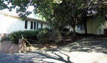 233 College Estates Rd Cedar Bluff, VA 24609
