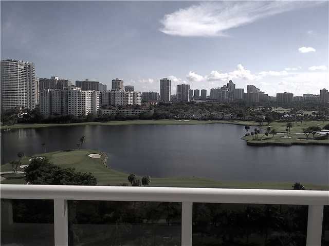 3675 N COUNTRY CLUB DR # 1607, Miami, FL 33180