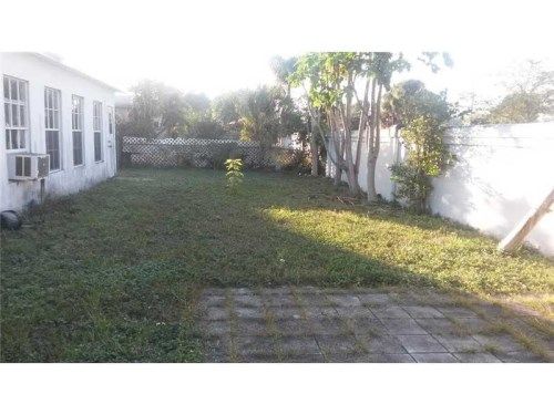 7957 NW 3 PL, Pompano Beach, FL 33063