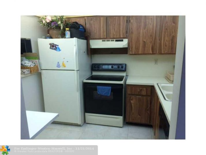 6870 ROYAL PALM BLVD # 205M, Pompano Beach, FL 33063