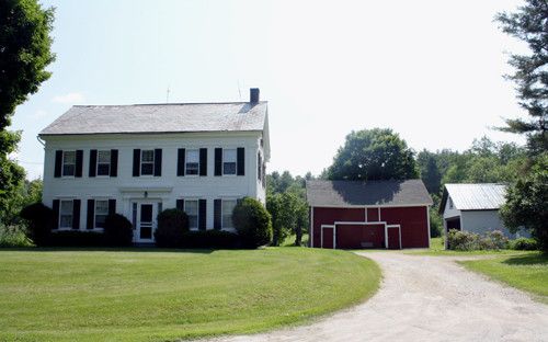 138 Middle Road, North Clarendon, VT 05759