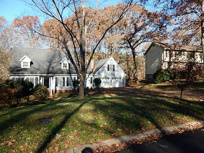 991 Guys Court Sw, Lilburn, GA 30047