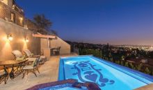 7038 Los Tilos Road Los Angeles, CA 90068