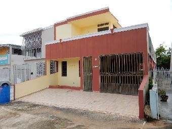 El Cortijo H16 11 St, Bayamon, PR 00959