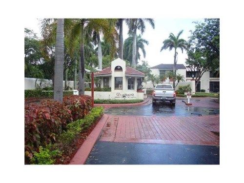 20210 3 CT # 4, Miami, FL 33179
