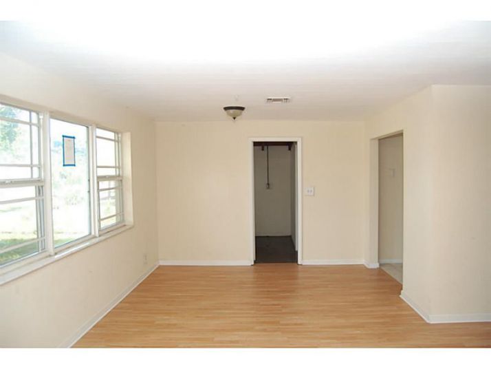 240 NE 60 ST, Fort Lauderdale, FL 33334