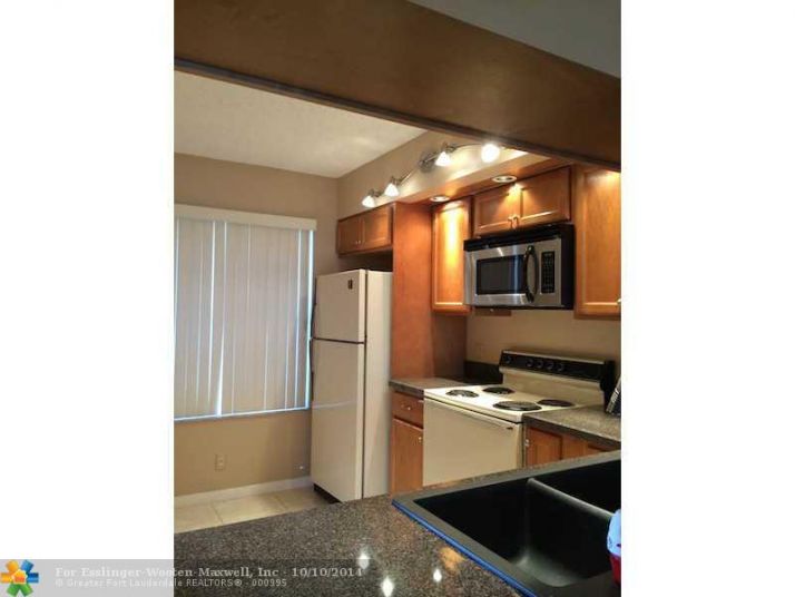 218 LAKE POINTE DR # 103, Fort Lauderdale, FL 33309