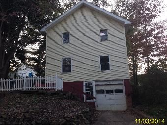 1743 Woodmont Rd, Huntington, WV 25701