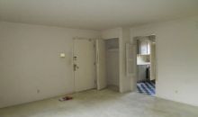 25332 Shiawassee Cir #105 Southfield, MI 48034