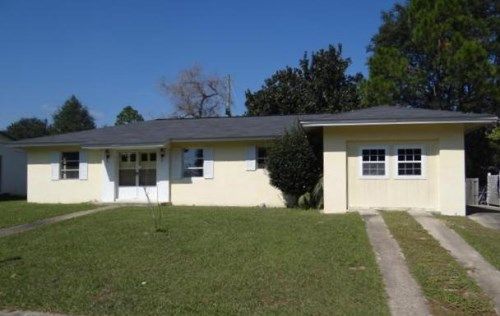 4052 FAIRBANKS DR, Chipley, FL 32428