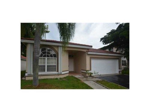 2585 NW 79TH AV, Pompano Beach, FL 33063