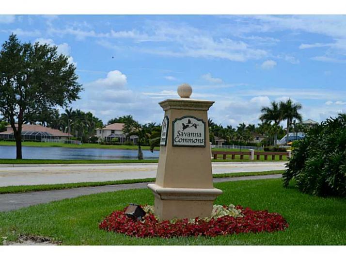 1097 GOLDEN CANE DR, Fort Lauderdale, FL 33327