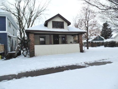 1328 Eureka St, Lansing, MI 48912
