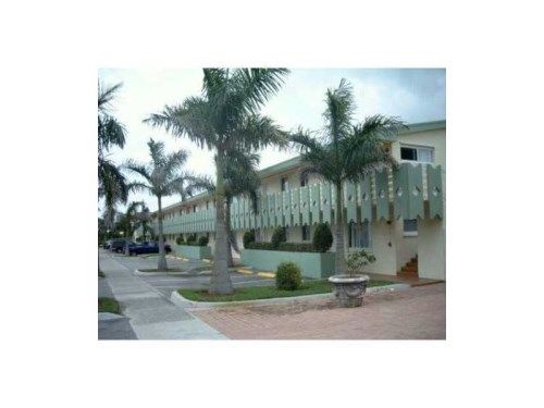 980 NE 170 ST # 212, Miami, FL 33162