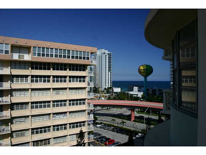 1825 S OCEAN DR # 906, Hallandale, FL 33009