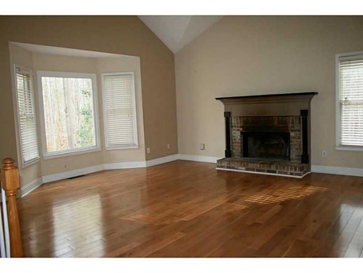 609 Victoria Road, Woodstock, GA 30189