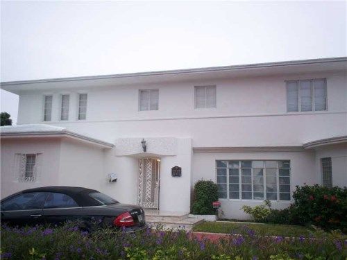 2535 PINETREE DR, Miami Beach, FL 33140