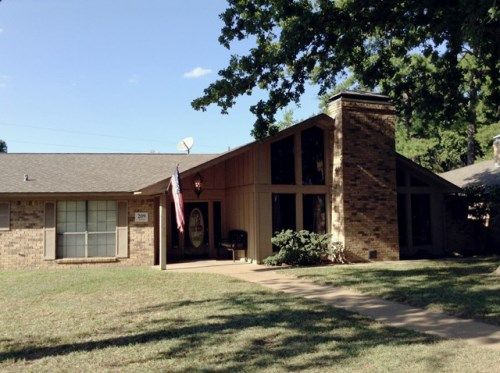 209 Oakleigh St, Hawkins, TX 75765