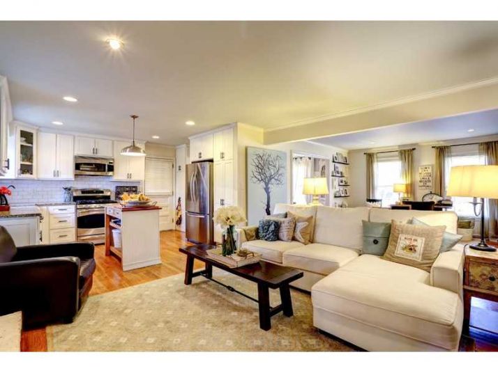 1095 Tuxedo Drive, Roswell, GA 30075