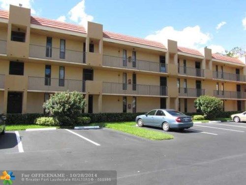 5928 Coral Lake Dr # 304, Pompano Beach, FL 33063