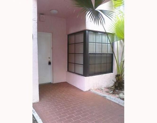 8863 SW 131 CT # 103, Miami, FL 33186