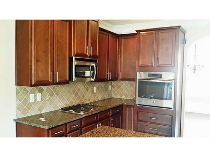 304 Kells Court, Woodstock, GA 30188