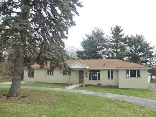 22318 Berg Rd, Southfield, MI 48033