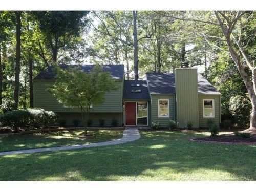 570 Ramsdale Drive, Roswell, GA 30075