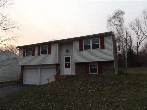 3065 Dorf Dr, Dayton, OH 45439