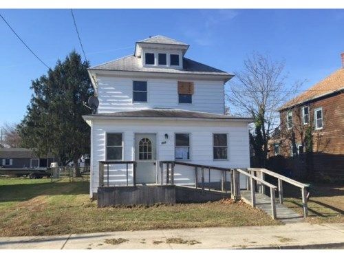 303 2nd Ave, Harrington, DE 19952