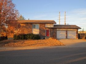 2221 North Drive, Pueblo, CO 81008