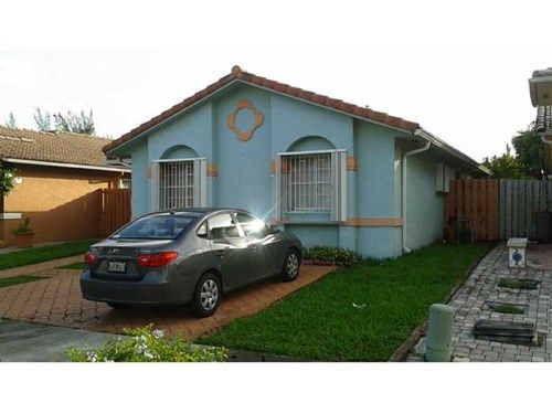 7105 W 33 LN, Hialeah, FL 33018