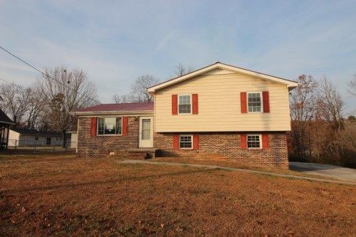 2435 Twin Oaks Dr SE, Cleveland, TN 37323