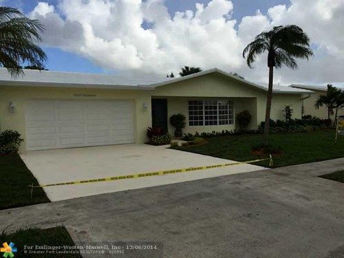 2100 NW 66TH AVE, Pompano Beach, FL 33063