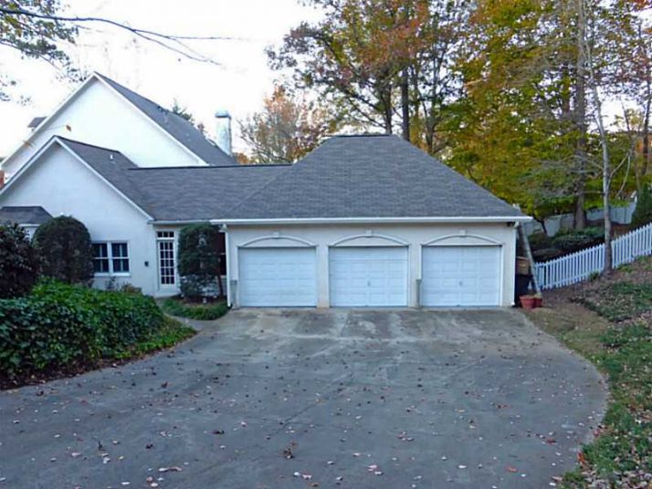 105 Nobility Court, Roswell, GA 30075