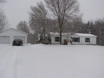 4774 W Lake Montcalm Rd, Six Lakes, MI 48886