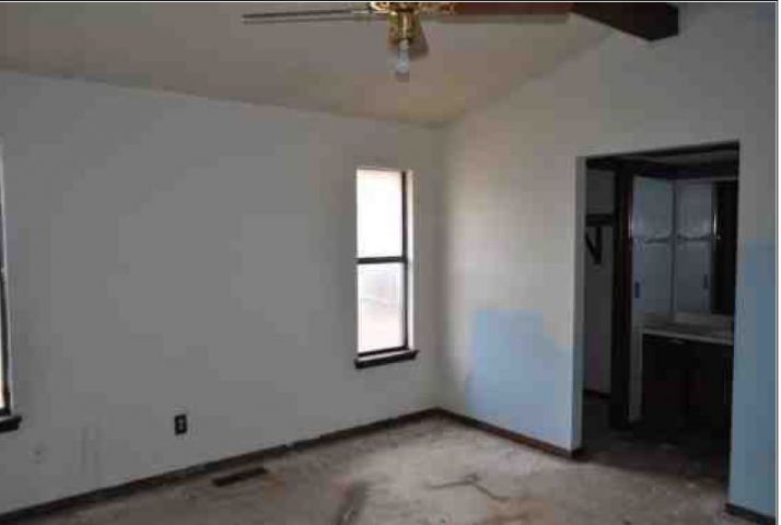 8424 Woodhue Drive, Oklahoma City, OK 73135