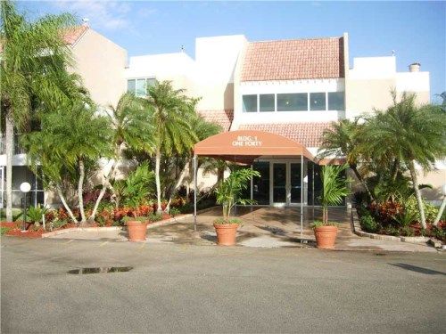 140 LAKEVIEW DR # 209, Fort Lauderdale, FL 33326