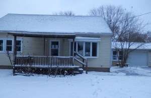 704 Spruce St, Savanna, IL 61074