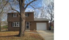 3323 Magnolia Ct Bettendorf, IA 52722