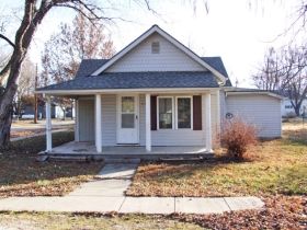 422 Delia Ave, Delia, KS 66418