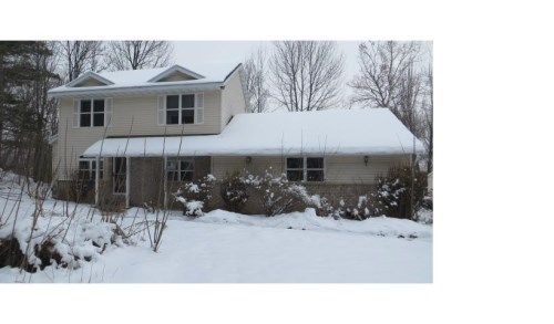 8201 Buttercup Rd, Wausau, WI 54401