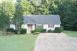 Lee Rd 380, Valley, AL 36854