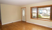 325 Elden Dr Cary, IL 60013